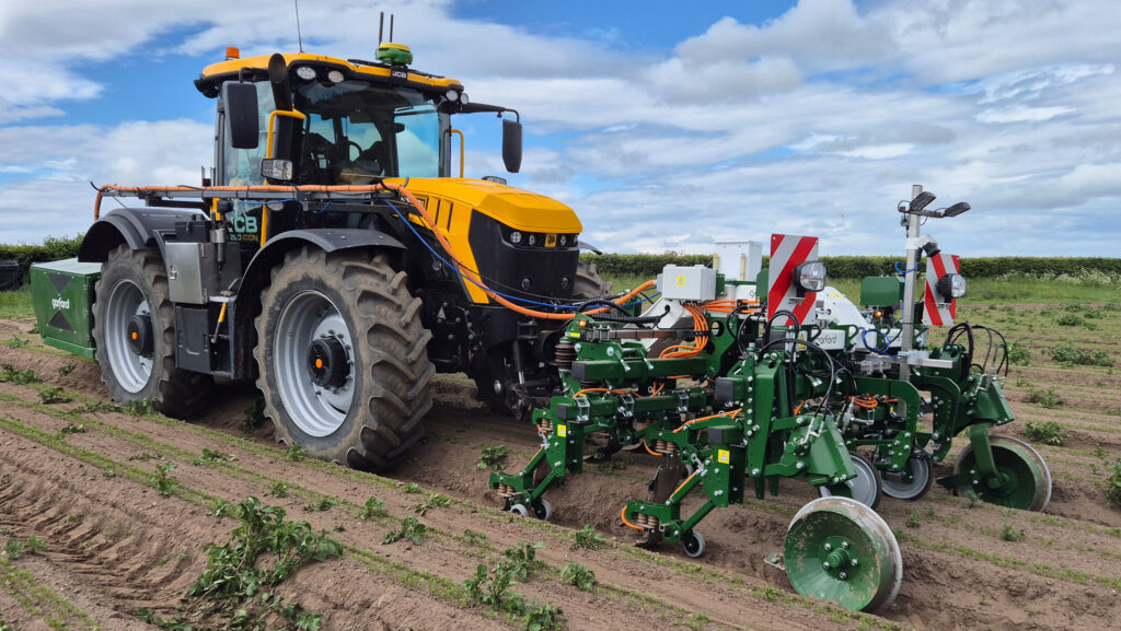 Garford electric weeder © Garford Farm Machinery
