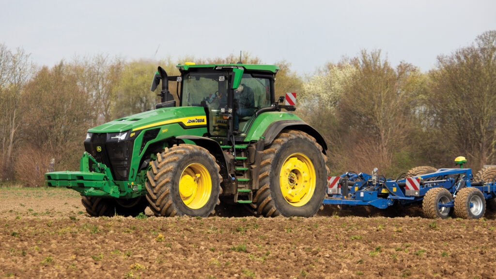 John Deere 8RX © MAG/Oliver Mark