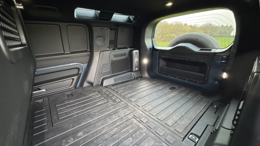 Land Rover Defender Hard Top cargo area