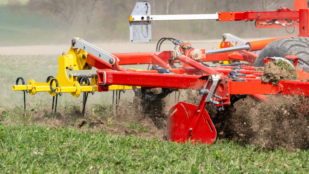 Pottinger Plano VT 6060 shallow tine cultivator