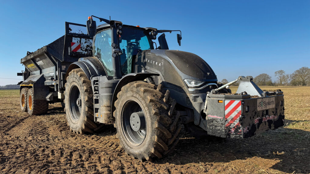 Valtra S376 © MAG/Oliver Mark