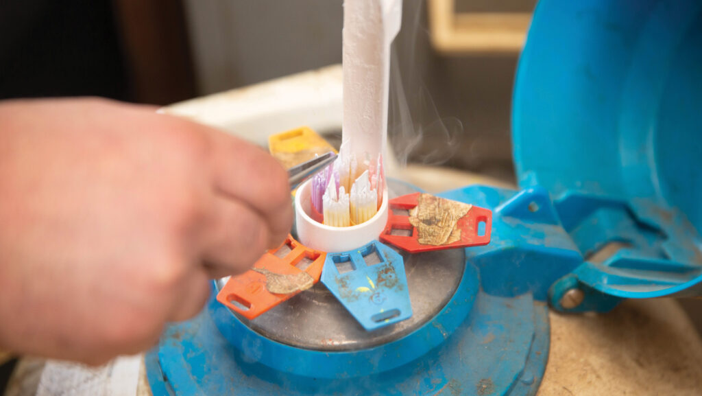 Artificial insemination straws