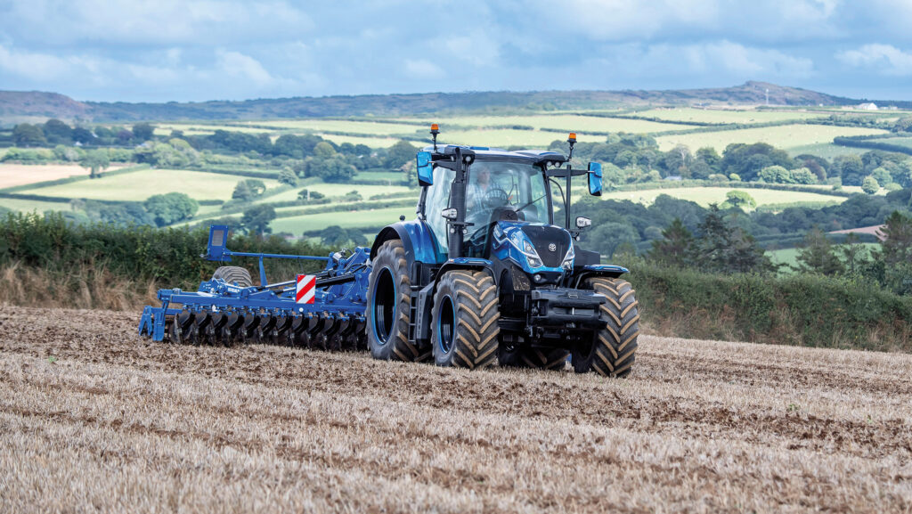 New Holland methane-powered T7 270 tractor