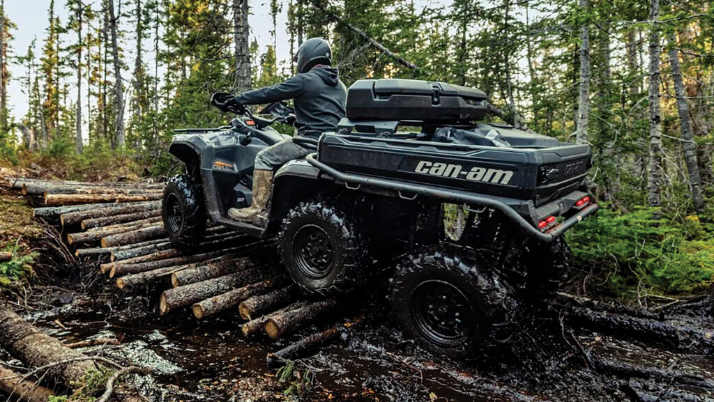 BRP Can-Am Outlander 6x6
