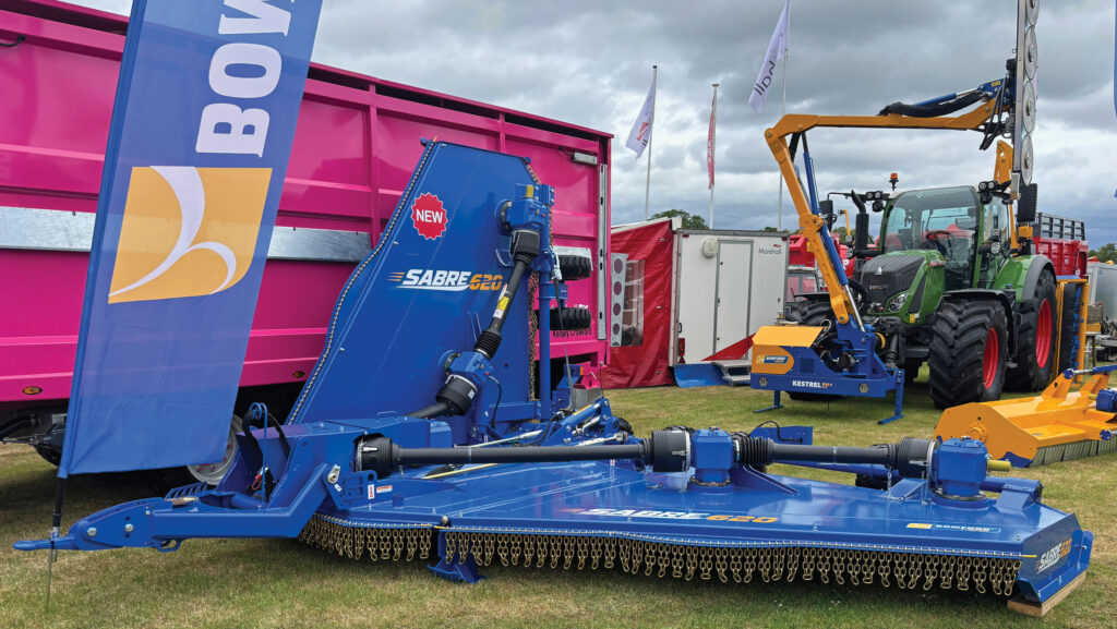 Bomford Sabre 620 topper