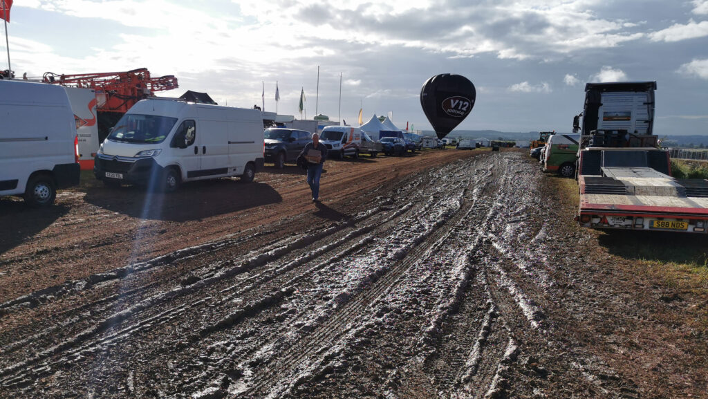 Farmers hail hit Cereals show at Diddly Squat Farm - Farmers Weekly