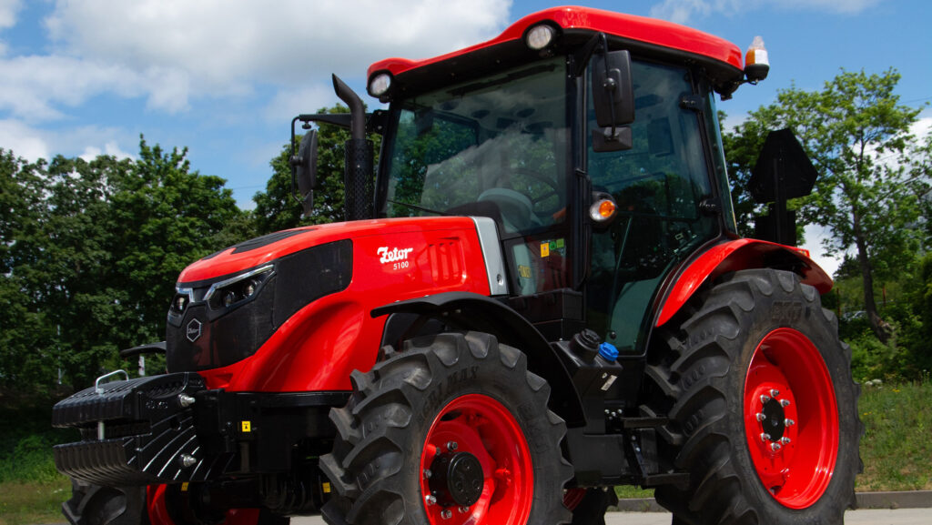 Zetor’s mechanically simple 102hp 5100 tractor © Zetor