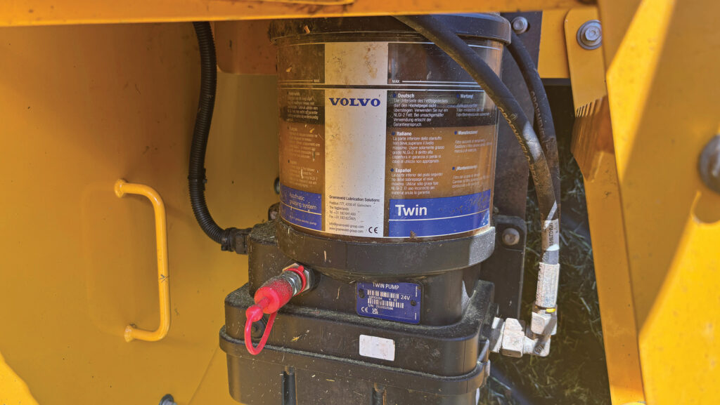Autolube system 