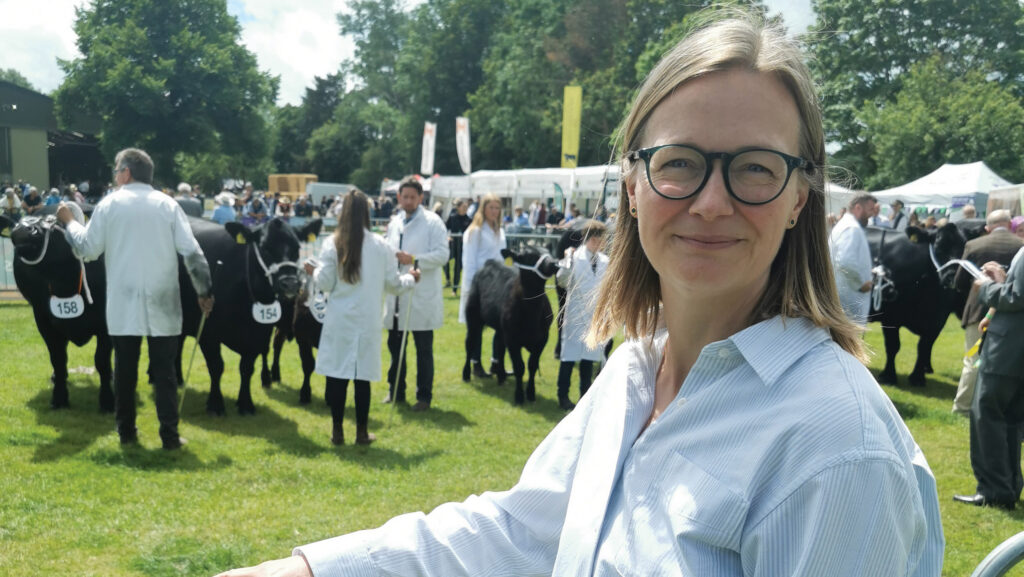 Dr Ele Brown