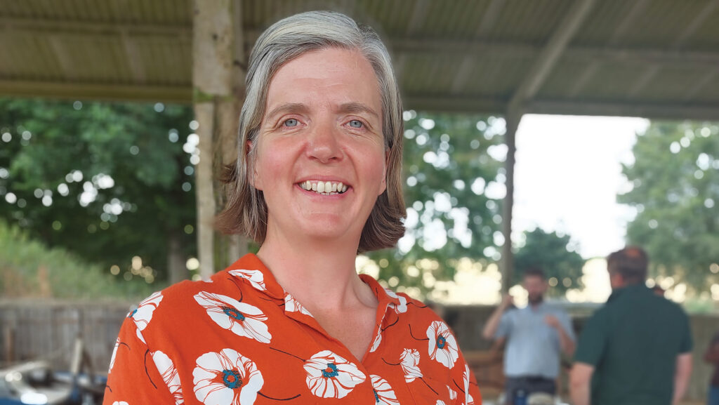Dr Liz Genever