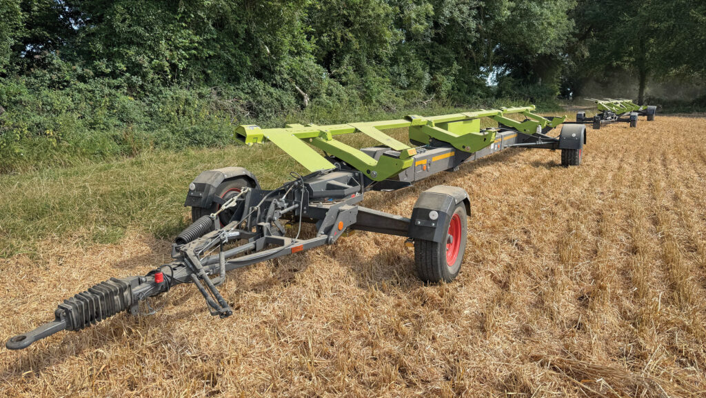 Header trailer