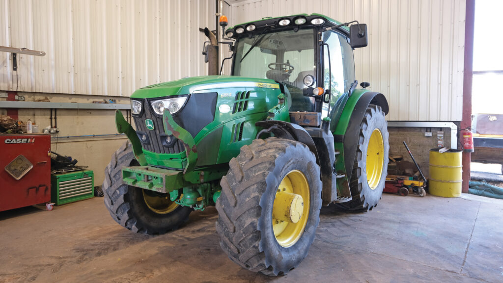 John Deere 6155R