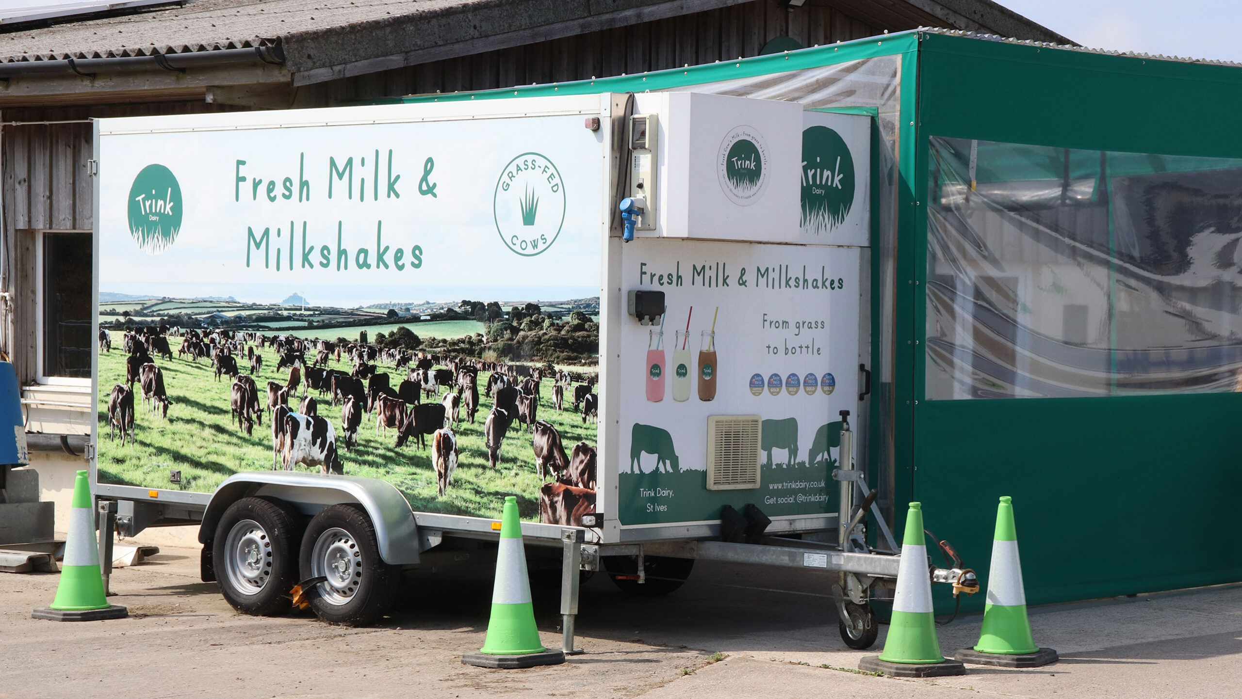 Dairy trailer