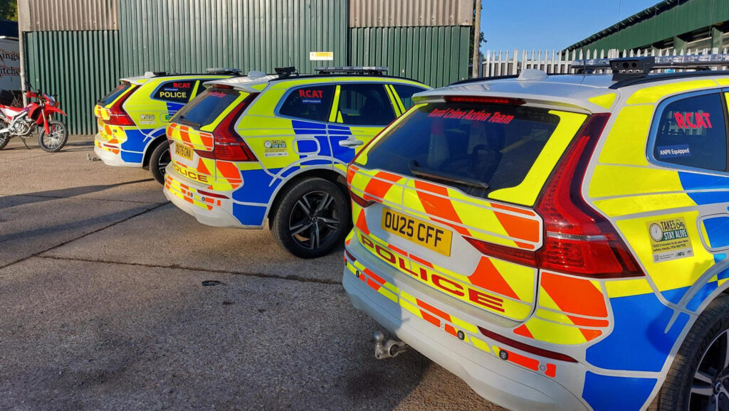Rural Crime Team at a suspected 'chop shop' © Cambridgeshire Police