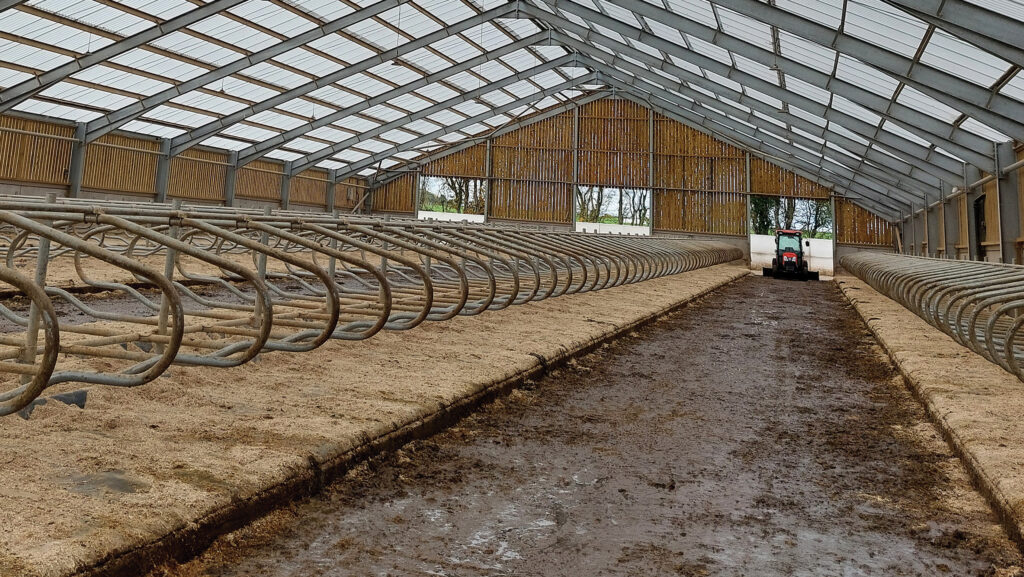 Inside the Wellingham Dairy shed © MAG/Shirley Macmillan