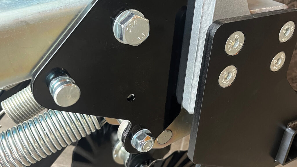 Clamps secure coulter carriages to the toolbar