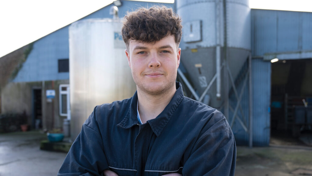 Ewan McCracken © Steffan Hill