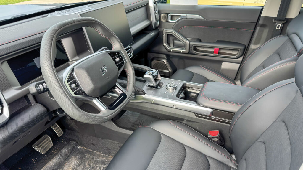 Jetour T2 interior