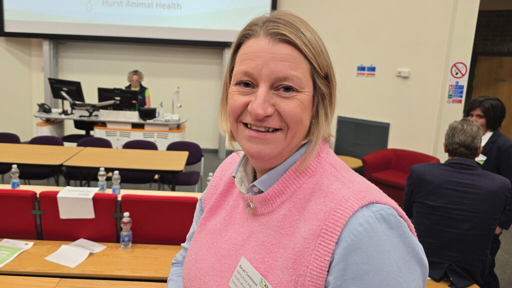 Dr Sarah Tomlinson