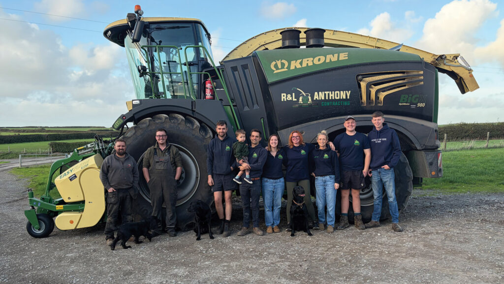 RL Anthony Contracting team with combine