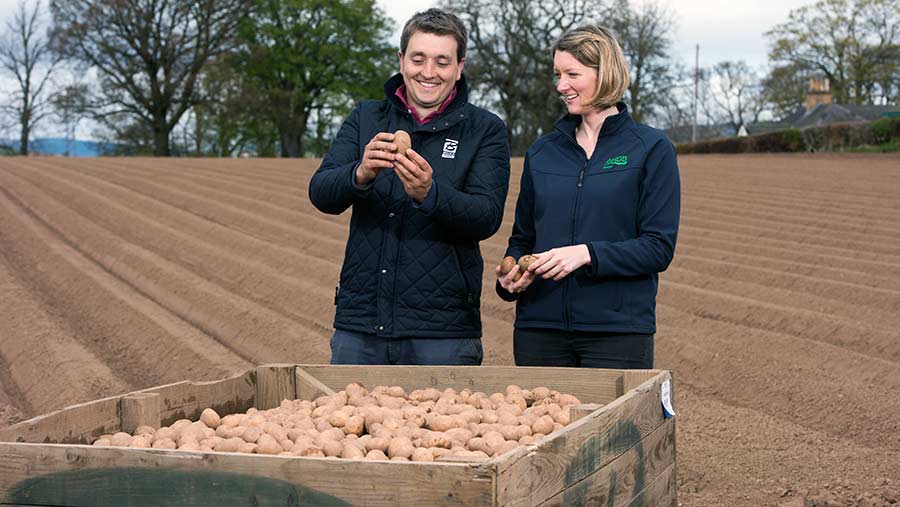 Bruce Farms potato manager Kerr Howatson with Claire Hodge © Alan Richardson/AHDB