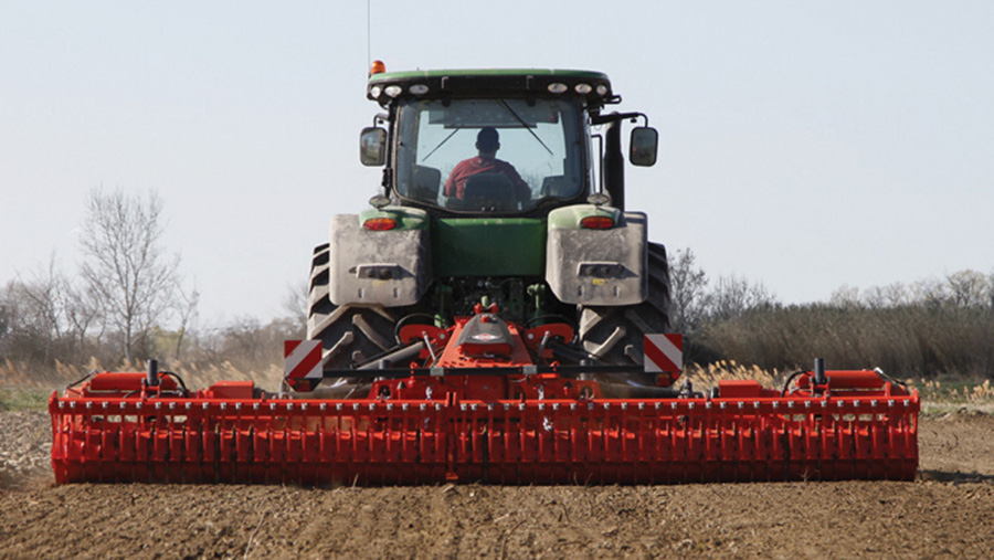 Kuhn's EL 402 R working the land
