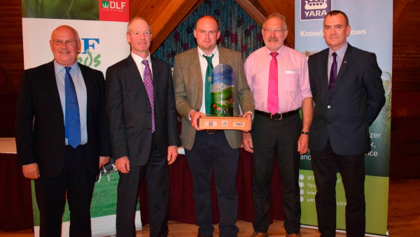 (From left) Paddy Jack (DLF), Colin Boggs (the 2015 winner), Eurig Jenkins, head judge Glasnant Morgan and John More (Yara) at the awards evening