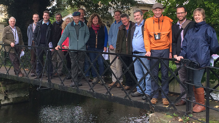 Gloucs Farmer Guardians on bridge