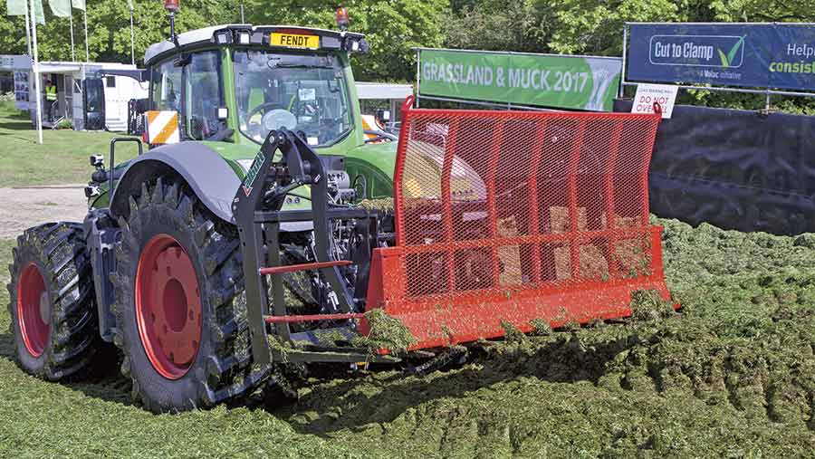 Fendt buckrake