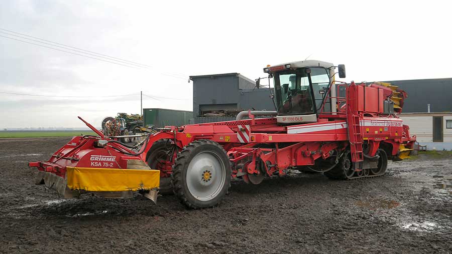 At The Auctions Demand Soars For Second Hand Spud Gear Farmers Weekly