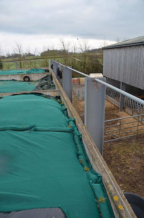 Handrail on a silage clamp