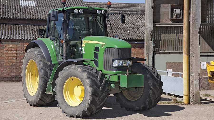 John Deere 7530 tractor