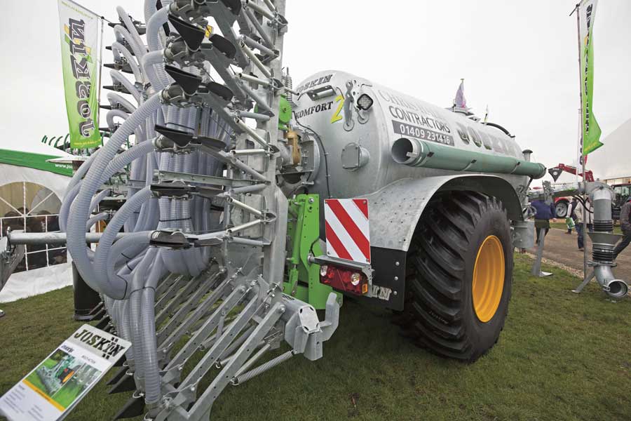 Joskin's sensors attached to a slurry tanker
