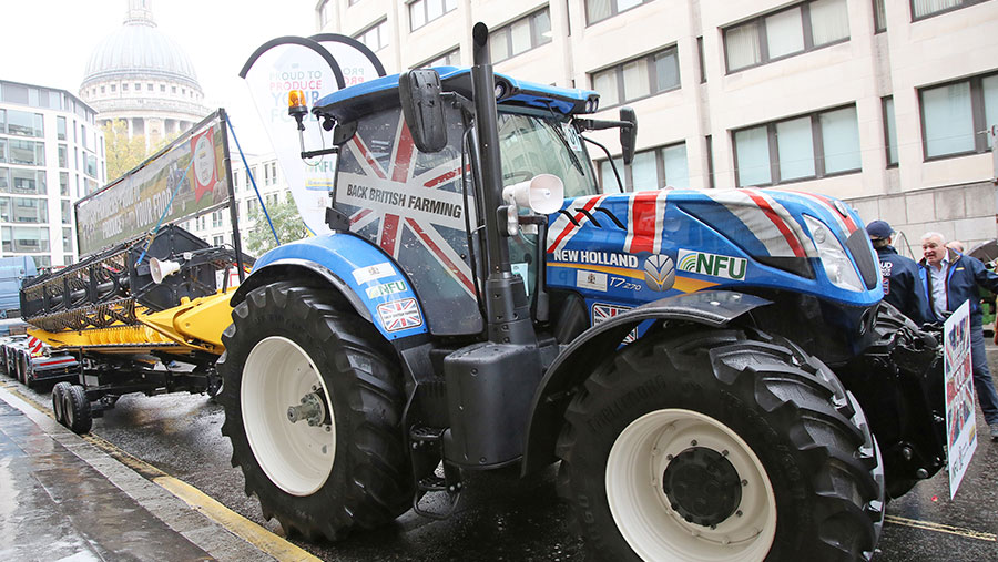 Tractor And Combine Parade Streets Of London - Farmers Weekly