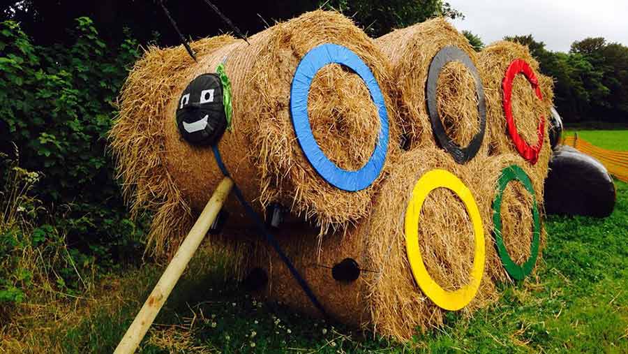 Haybales in Olympic Games rings shape