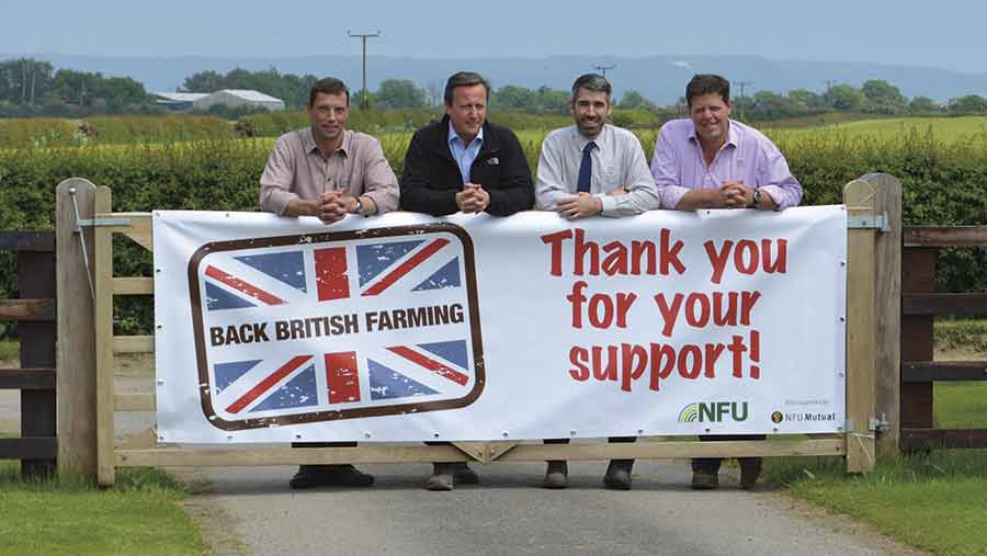PM with farmers