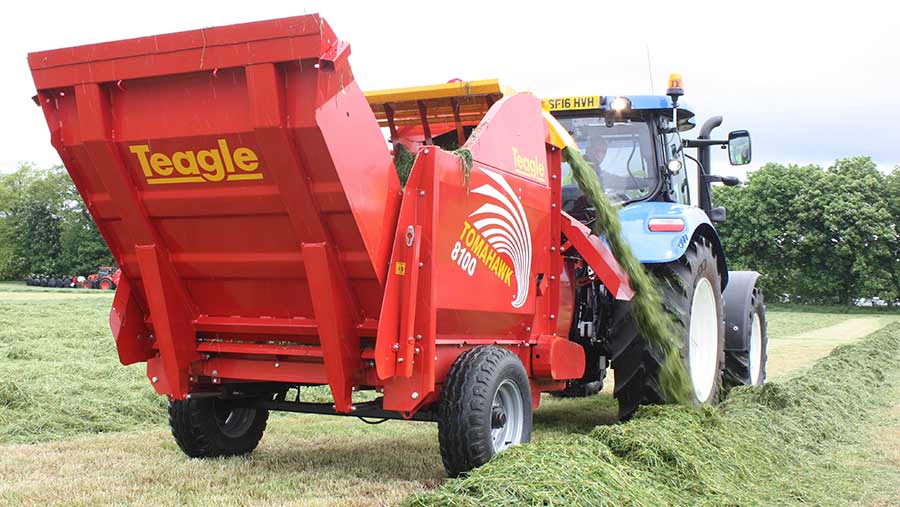 Teagle 8100 feeder bedder