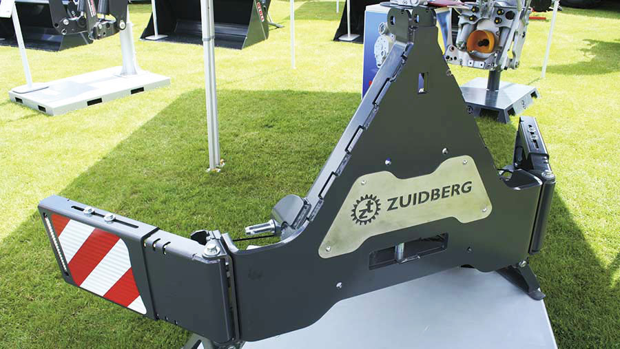 Zuidberg-tractor-bumper-c-Peter-Hill