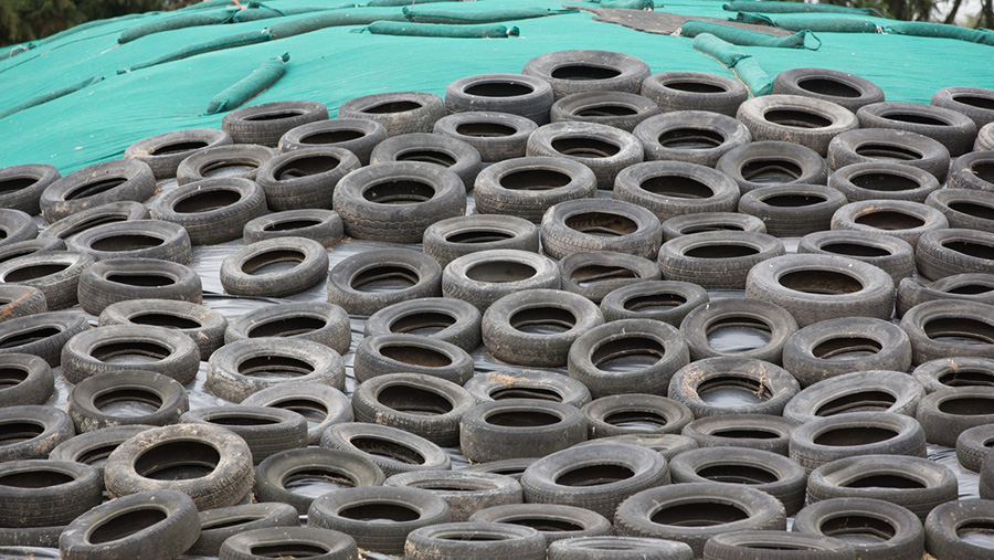 Tyres on silage