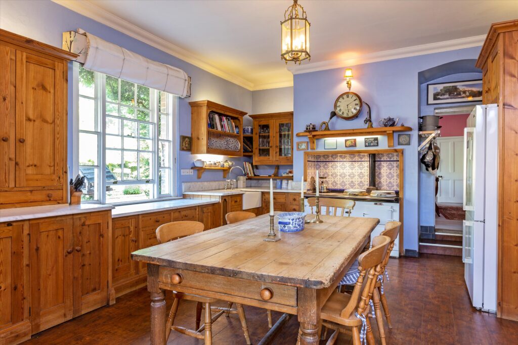 Vann Lane, Chiddingfold, Godalming, Surrey, GU8 Property