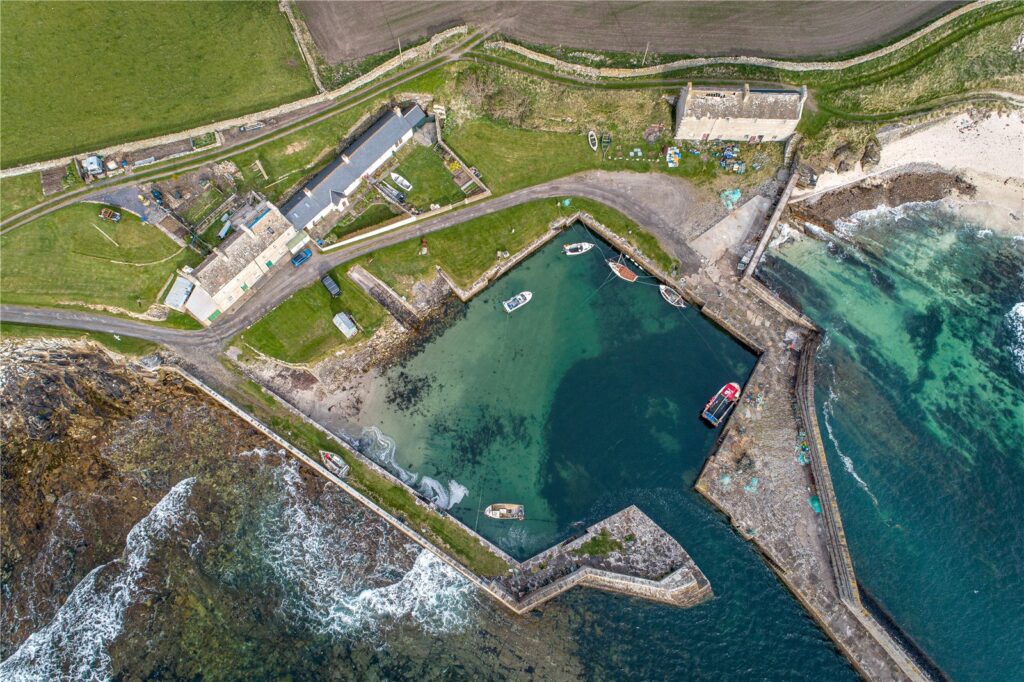 Sandside Harbour, Reay, Thurso, Caithness, KW14 7RN Property