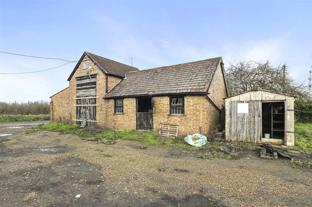 Park Farm Road, Upminster, Essex, RM14 2XU Property