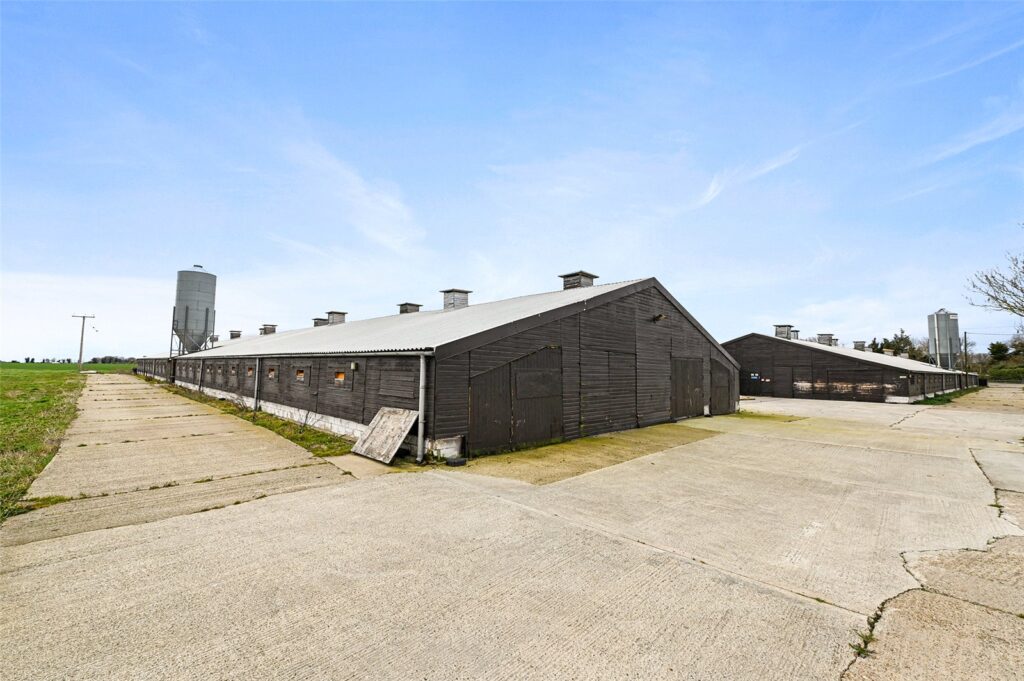 Hampton Barns Farm, Stambridge, Rochford, Essex, SS4 2AR Property