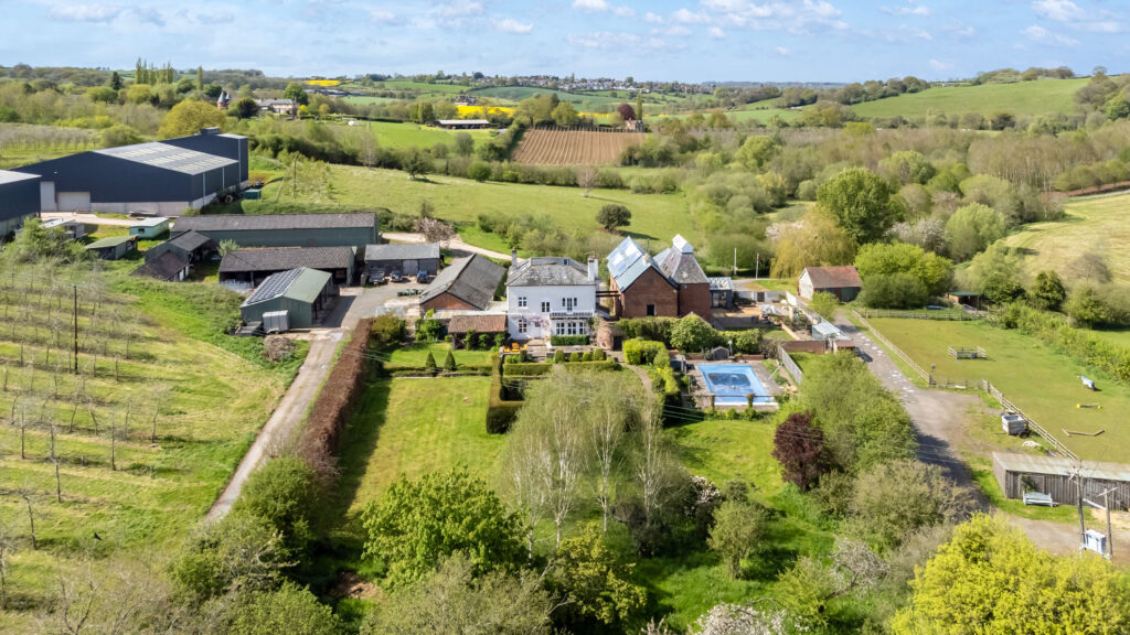 BROOK HOUSE FARM, BROMYARD, HEREFORDSHIRE Property