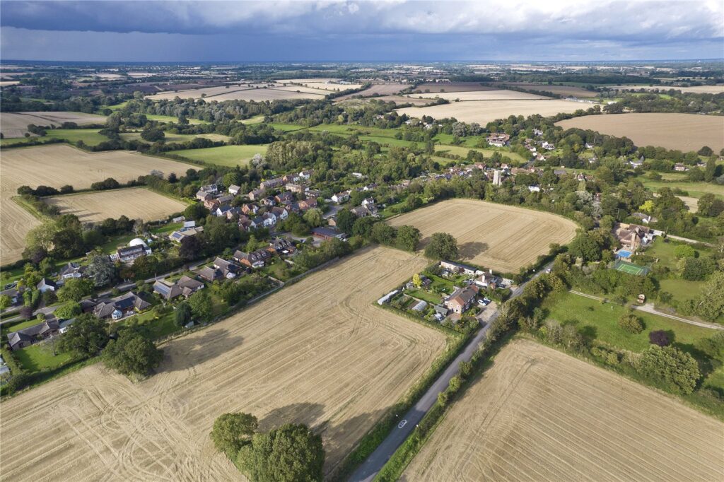 Main Road, Tuddenham, Ipswich, Suffolk, IP6 9BZ Property