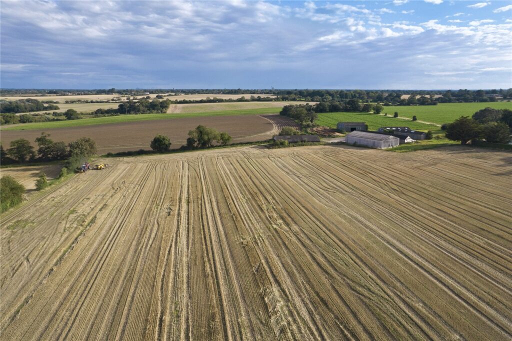 Main Road, Tuddenham, Ipswich, Suffolk, IP6 9BZ Property