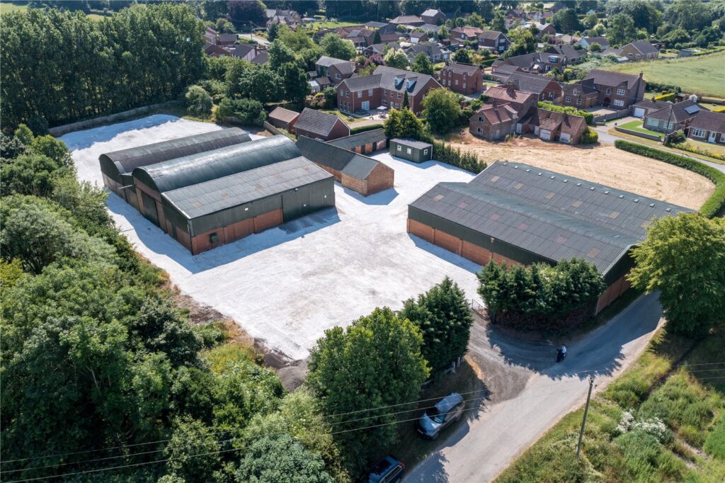 Cadney, Brigg Property