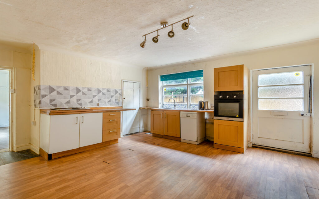 Leaveslake Drove, West Pinchbeck, Spalding, Lincolnshire, PE11 3QJ