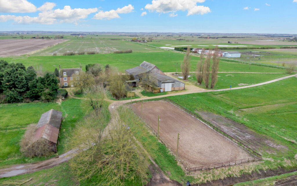 Leaveslake Drove, West Pinchbeck, Spalding, Lincolnshire, PE11 3QJ