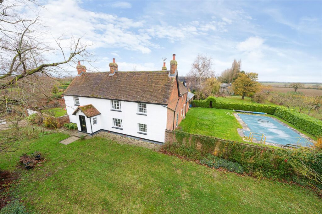 High Roding Cm6 Gowers Farm, High Roding, Great Dunmow, Essex, CM6 1NL - Property